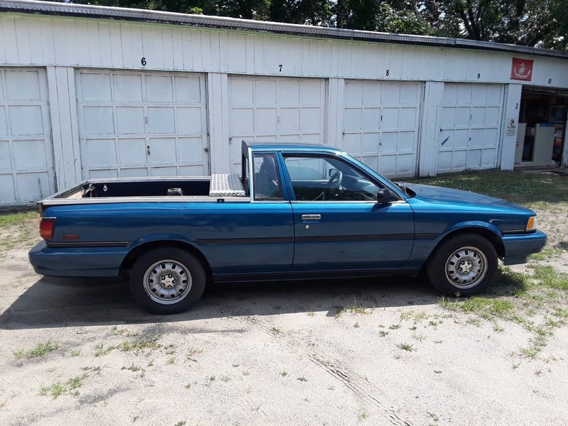 Illustration for article titled At $2,900, Might This Converted 1991 Toyota Camry Pickup Convert You Into a Believer?